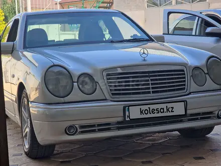 Mercedes-Benz E 320 1998 года за 4 000 000 тг. в Кызылорда