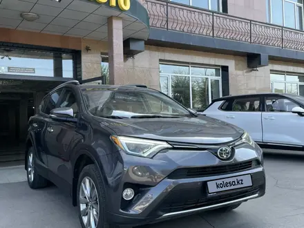 Toyota RAV4 2016 года за 11 200 000 тг. в Алматы – фото 3