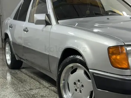 Mercedes-Benz E 500 1990 года за 5 345 454 тг. в Петропавловск – фото 8