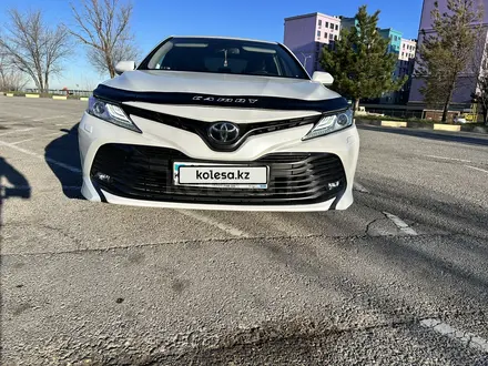 Toyota Camry 2019 года за 13 900 000 тг. в Шымкент – фото 15