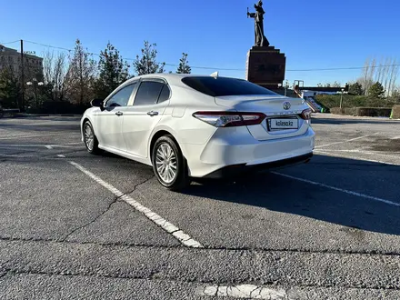 Toyota Camry 2019 года за 13 900 000 тг. в Шымкент – фото 5