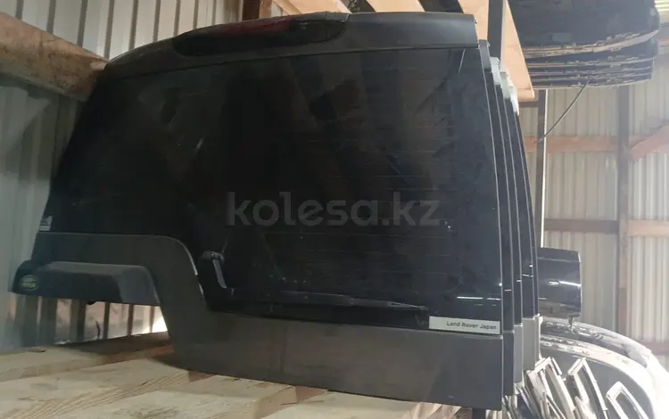 Крышка багажника Land Rover Range Rover Discovery 4 за 1 999 тг. в Алматы