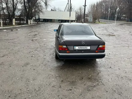 Mercedes-Benz E 260 1991 года за 1 000 000 тг. в Алматы – фото 3