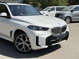 BMW X5 2024 года за 48 800 000 тг. в Алматы – фото 2