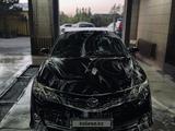 Toyota Camry 2014 года за 9 500 000 тг. в Актобе