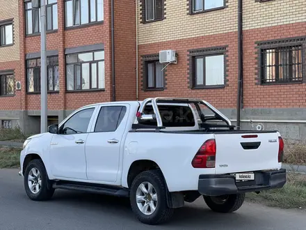 Toyota Hilux 2017 года за 12 500 000 тг. в Уральск – фото 4