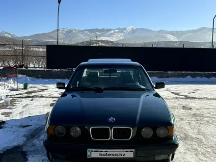 BMW 530 1993 года за 2 500 000 тг. в Алматы