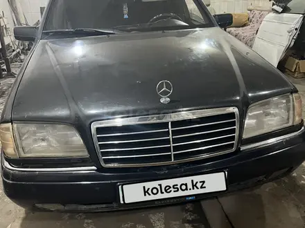 Mercedes-Benz C 220 1993 года за 1 500 000 тг. в Караганда – фото 4