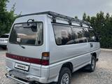 Mitsubishi Delica 1992 годаfor2 500 000 тг. в Алматы – фото 4