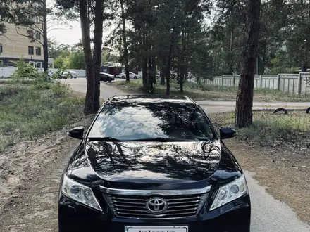 Toyota Camry 2014 года за 9 100 000 тг. в Семей – фото 2