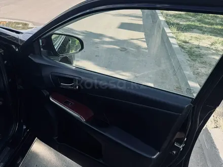 Toyota Camry 2014 года за 9 100 000 тг. в Семей – фото 23