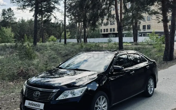 Toyota Camry 2014 года за 9 100 000 тг. в Семей