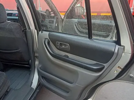 Honda CR-V 1996 года за 3 000 000 тг. в Алматы – фото 10