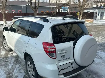 Toyota RAV4 2011 года за 8 500 000 тг. в Актобе – фото 9