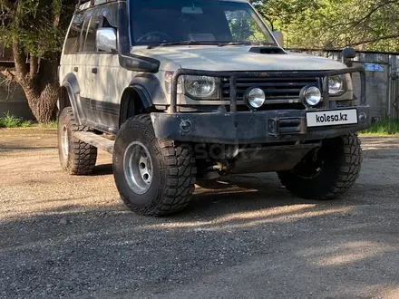 Mitsubishi Pajero 1995 года за 3 500 000 тг. в Алматы – фото 2