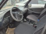 Chevrolet Niva 2015 года за 3 700 000 тг. в Астана – фото 4