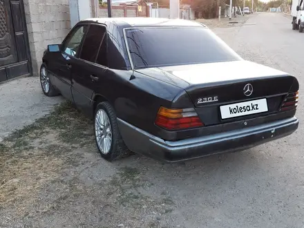 Mercedes-Benz E 230 1992 года за 950 000 тг. в Тараз