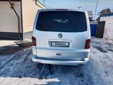 Volkswagen Multivan 2004 годаүшін6 000 000 тг. в Макинск – фото 5