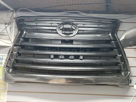 Решетка радиатора 570 за 240 000 тг. в Алматы