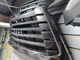 Решетка радиатора 570 за 240 000 тг. в Алматы – фото 2