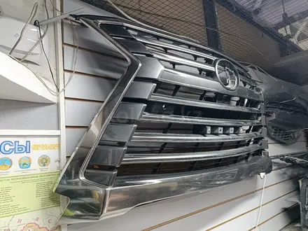 Решетка радиатора 570 за 240 000 тг. в Алматы – фото 3