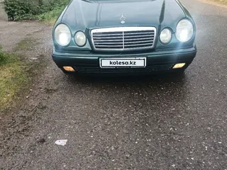 Mercedes-Benz E 280