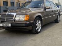 Mercedes-Benz E 200 1990 годаүшін2 550 000 тг. в Алматы