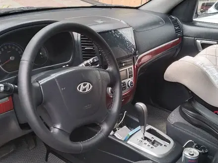 Hyundai Santa Fe 2007 года за 6 500 000 тг. в Алматы – фото 5