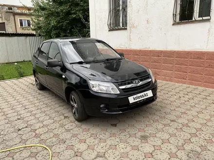 ВАЗ (Lada) Granta 2190 2013 года за 2 100 000 тг. в Алматы – фото 2