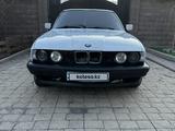 BMW 520 1993 года за 1 450 000 тг. в Бишкуль – фото 2