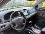 Toyota Camry 2003 года за 4 400 000 тг. в Семей – фото 5