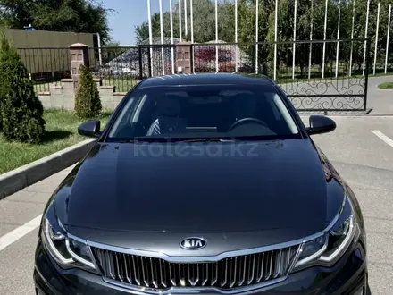 Kia K5 2019 года за 9 300 000 тг. в Алматы – фото 2