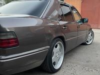 Mercedes-Benz E 280 1994 годаүшін2 500 000 тг. в Астана