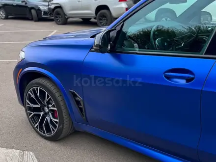 BMW X5 M 2022 года за 66 000 000 тг. в Алматы – фото 6