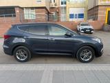 Hyundai Santa Fe 2018 года за 10 700 000 тг. в Астана