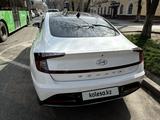 Hyundai Sonata 2021 годаүшін10 500 000 тг. в Алматы – фото 4