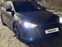 Hyundai Elantra 2017 года за 5 600 000 тг. в Уральск