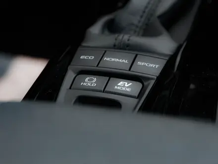 Toyota Camry Luxe 2026 года за 24 190 000 тг. в Актау – фото 17