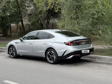 Hyundai Sonata 2024 года за 16 000 000 тг. в Алматы – фото 3