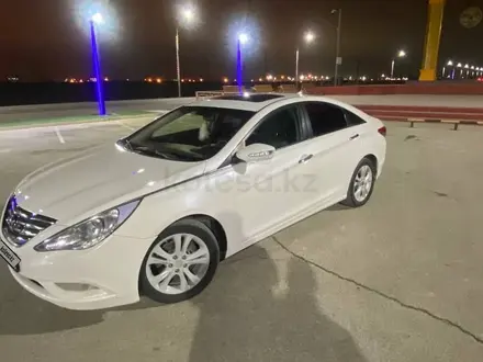 Hyundai Sonata 2010 года за 4 600 000 тг. в Жанаозен – фото 3