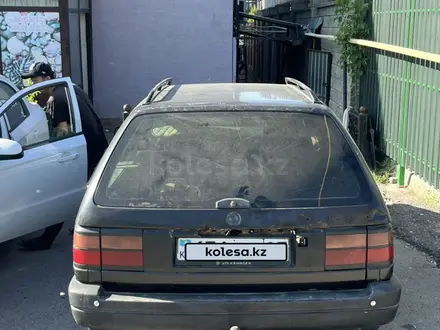 Volkswagen Passat 1993 года за 800 000 тг. в Алматы – фото 2
