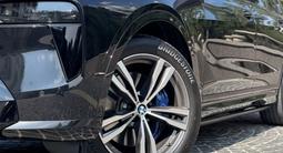 BMW X7 2022 года за 49 000 000 тг. в Алматы – фото 2