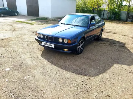 BMW 525 1990 года за 1 300 000 тг. в Кокшетау