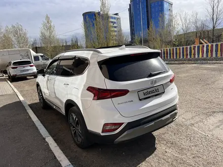 Hyundai Santa Fe 2019 года за 14 300 000 тг. в Усть-Каменогорск – фото 2