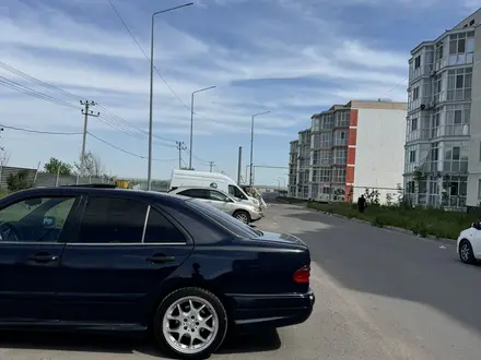 Mercedes-Benz E 230 1996 года за 2 500 000 тг. в Алматы – фото 13