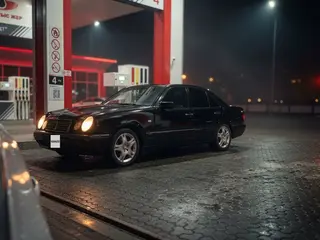 Mercedes-Benz E 240