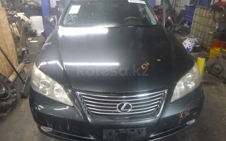 Бампер передний lexus es350 за 5 050 тг. в Актау