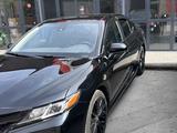 Toyota Camry 2020 года за 12 650 000 тг. в Алматы – фото 4