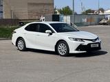 Toyota Camry 2021 года за 14 100 000 тг. в Тараз – фото 3