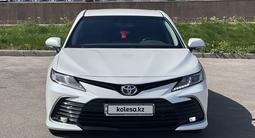 Toyota Camry 2021 года за 14 100 000 тг. в Тараз